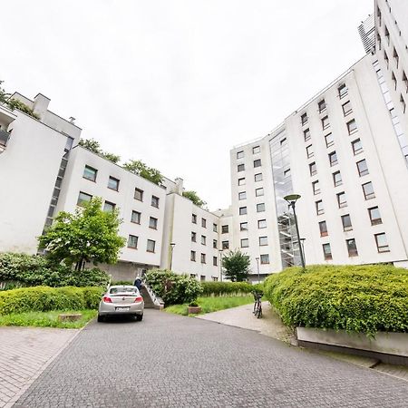 Metro Kondratowicza Spacious Apartment Warsaw Luaran gambar
