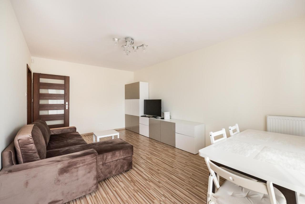 Metro Kondratowicza Spacious Apartment Warsaw Luaran gambar